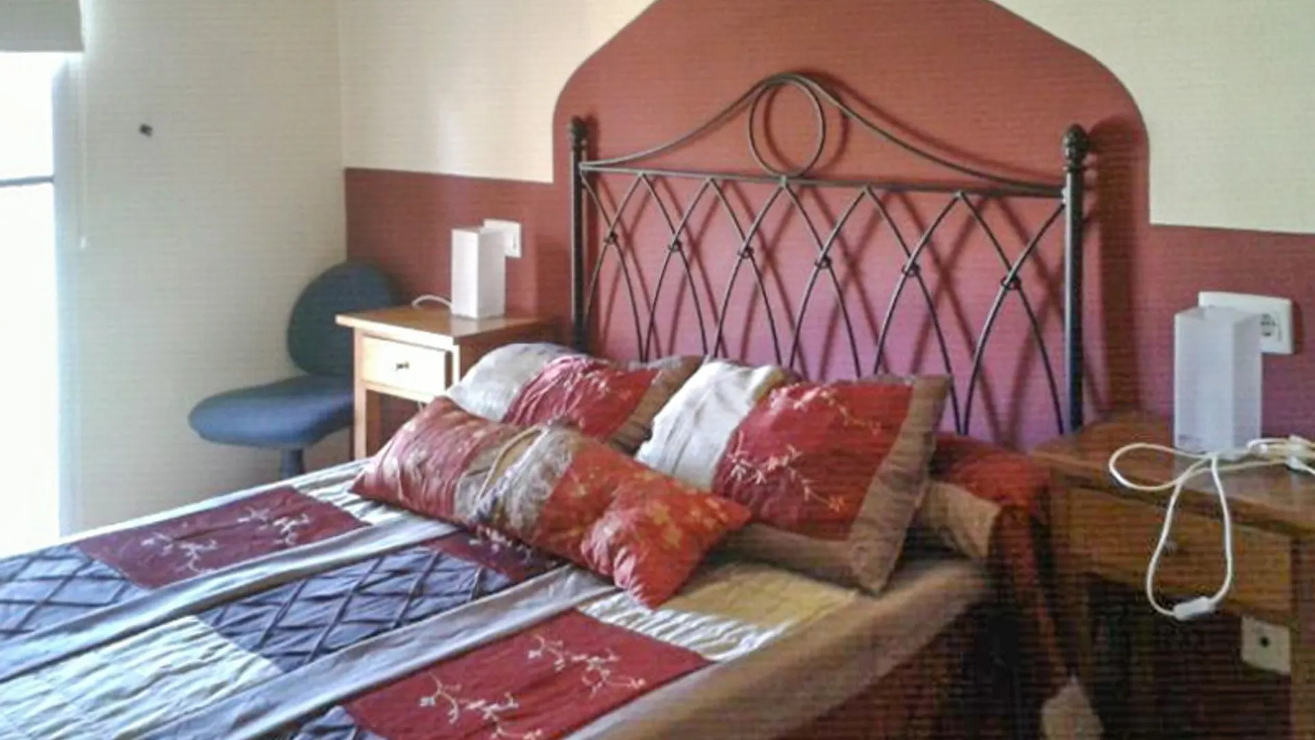 Sunny 2-Bedroom Apartment With Access To Multiple Swimming Pools Only ベラ