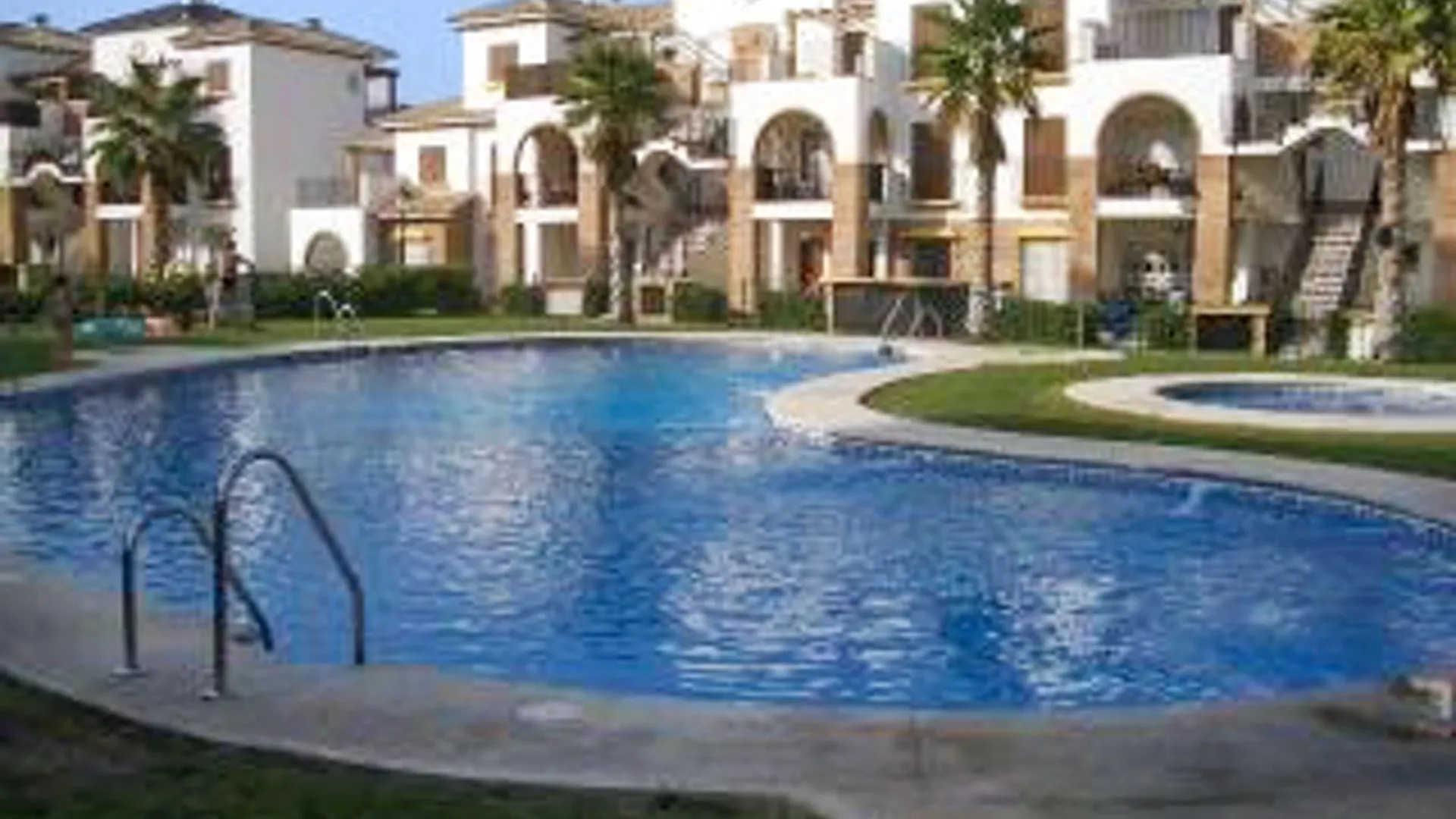 Sunny 2-Bedroom Apartment With Access To Multiple Swimming Pools Only ベラ スペイン