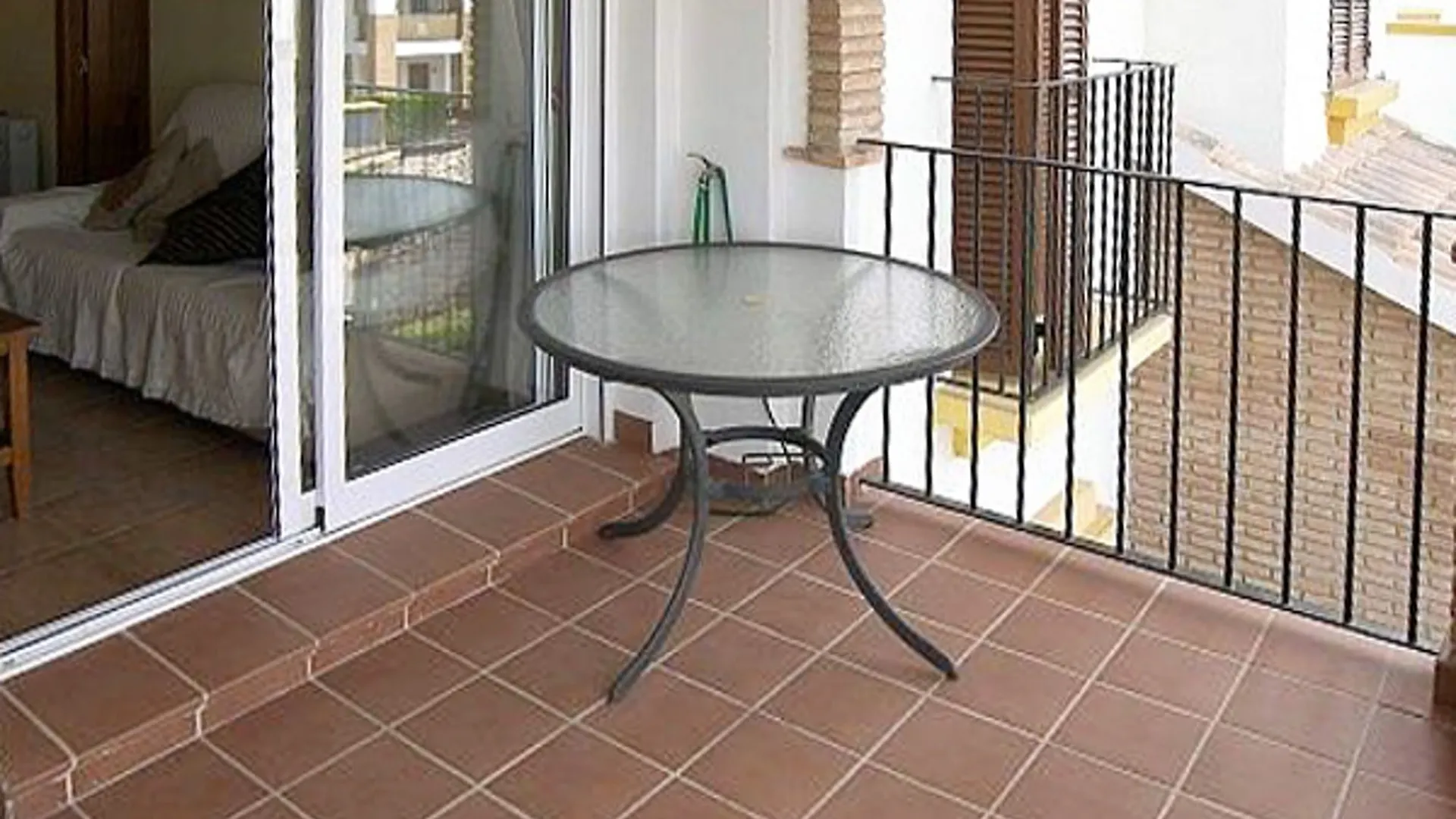 Sunny 2-Bedroom Apartment With Access To Multiple Swimming Pools Only Vera